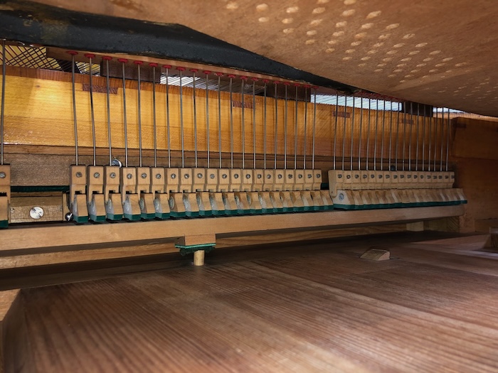 グランドピアノの写真LIPP- 15 ／ 15.jpeg